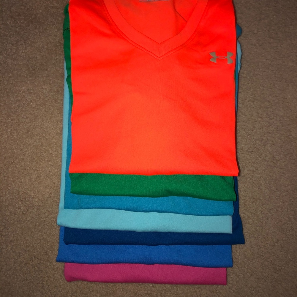 Under Armour V Neck HeatGear T Shirt(s), Size L